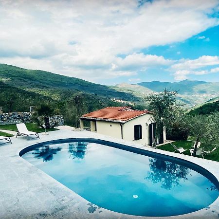 Casa Vacanze Gli Ulivi Borgomaro المظهر الخارجي الصورة