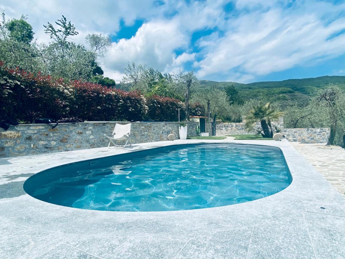 Casa Vacanze Gli Ulivi Borgomaro المظهر الخارجي الصورة
