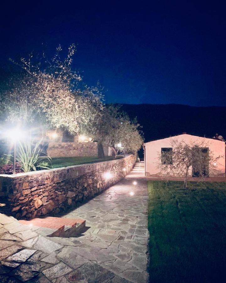 Casa Vacanze Gli Ulivi Borgomaro المظهر الخارجي الصورة