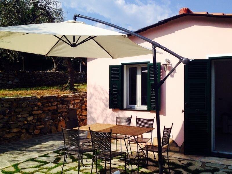 Casa Vacanze Gli Ulivi Borgomaro الغرفة الصورة